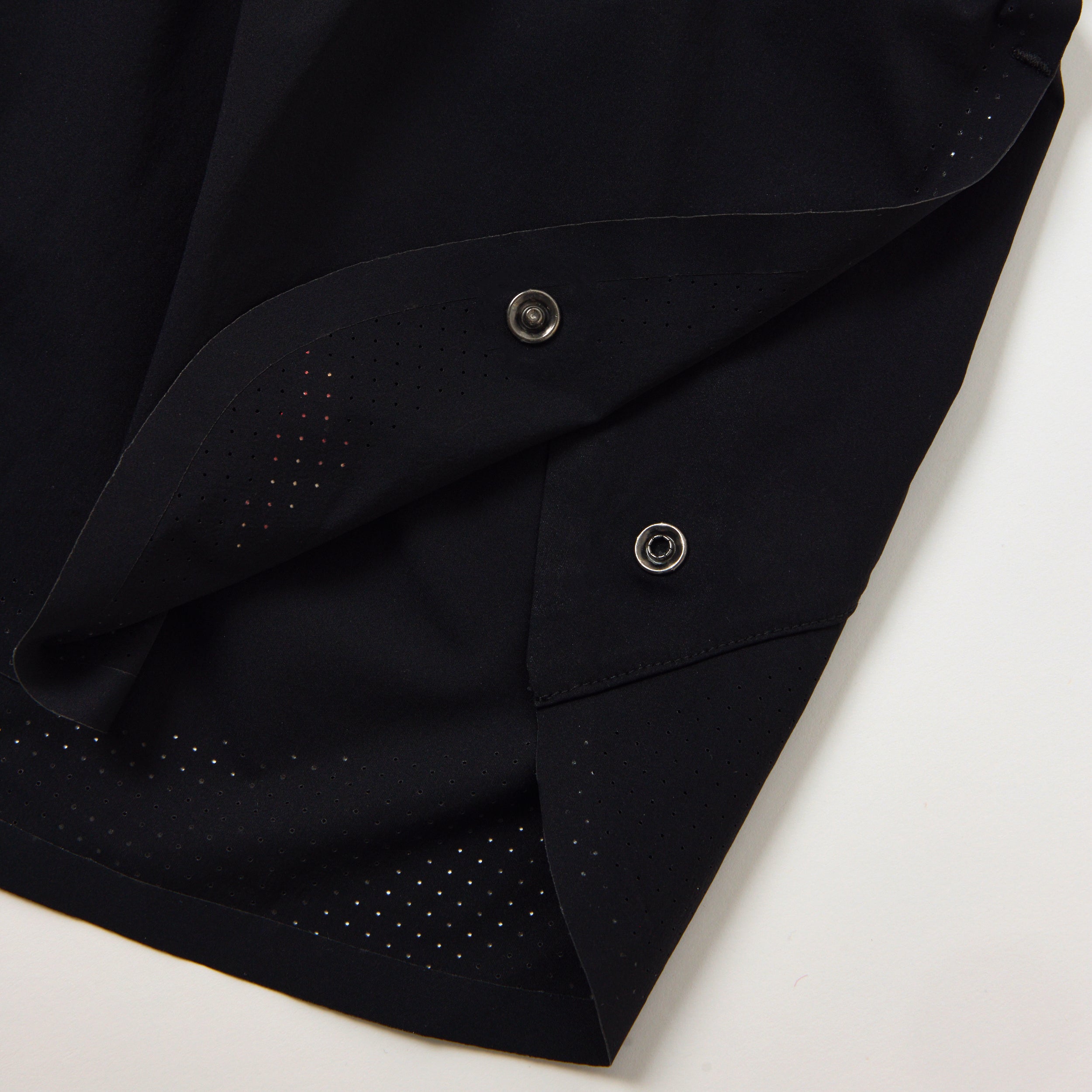 Women's Laserlite™ Snap-Shorts - Stealth Black